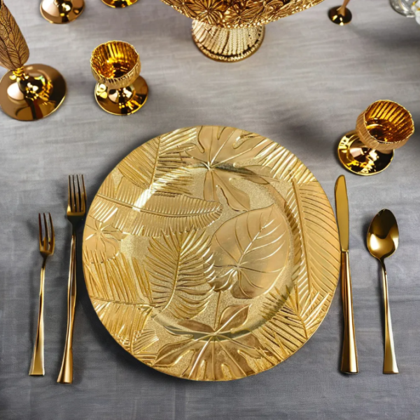 Leaves charger plate