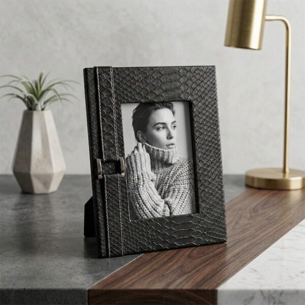 Photo Frame Belt - black copy Photo Frame 612604-HK