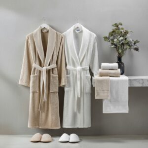Bathrobe - White and Beige